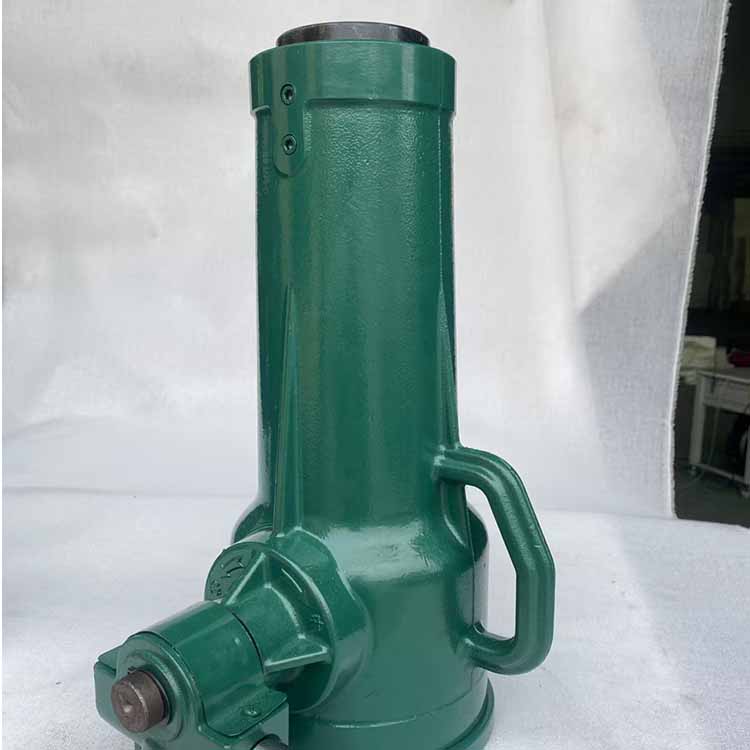 Винтовой домкрат